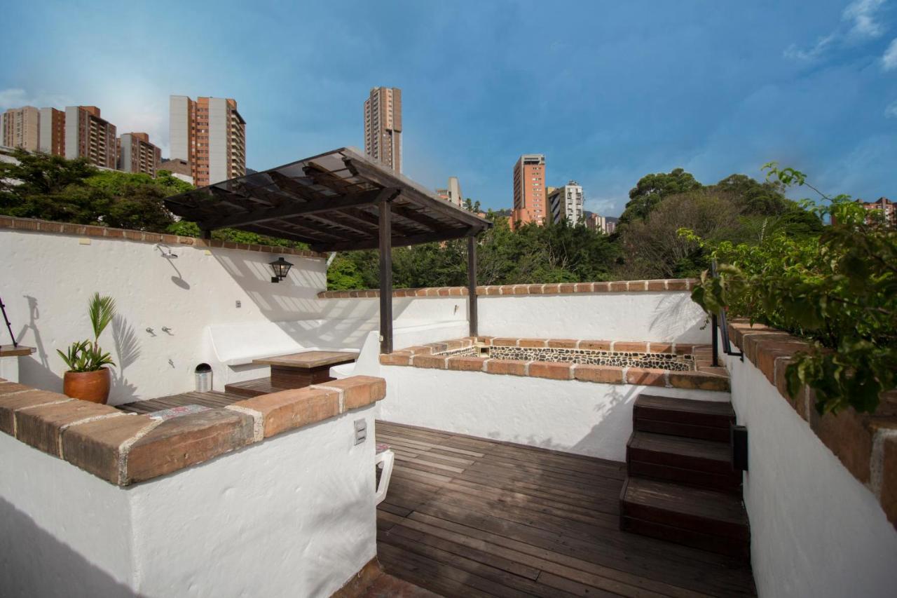 Casa Del Reloj Aparthotel Medellin Exterior photo